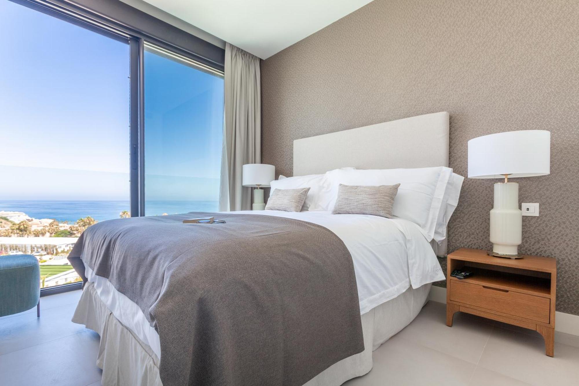 Aparthotel Wyndham Grand Costa Del Sol 3*
