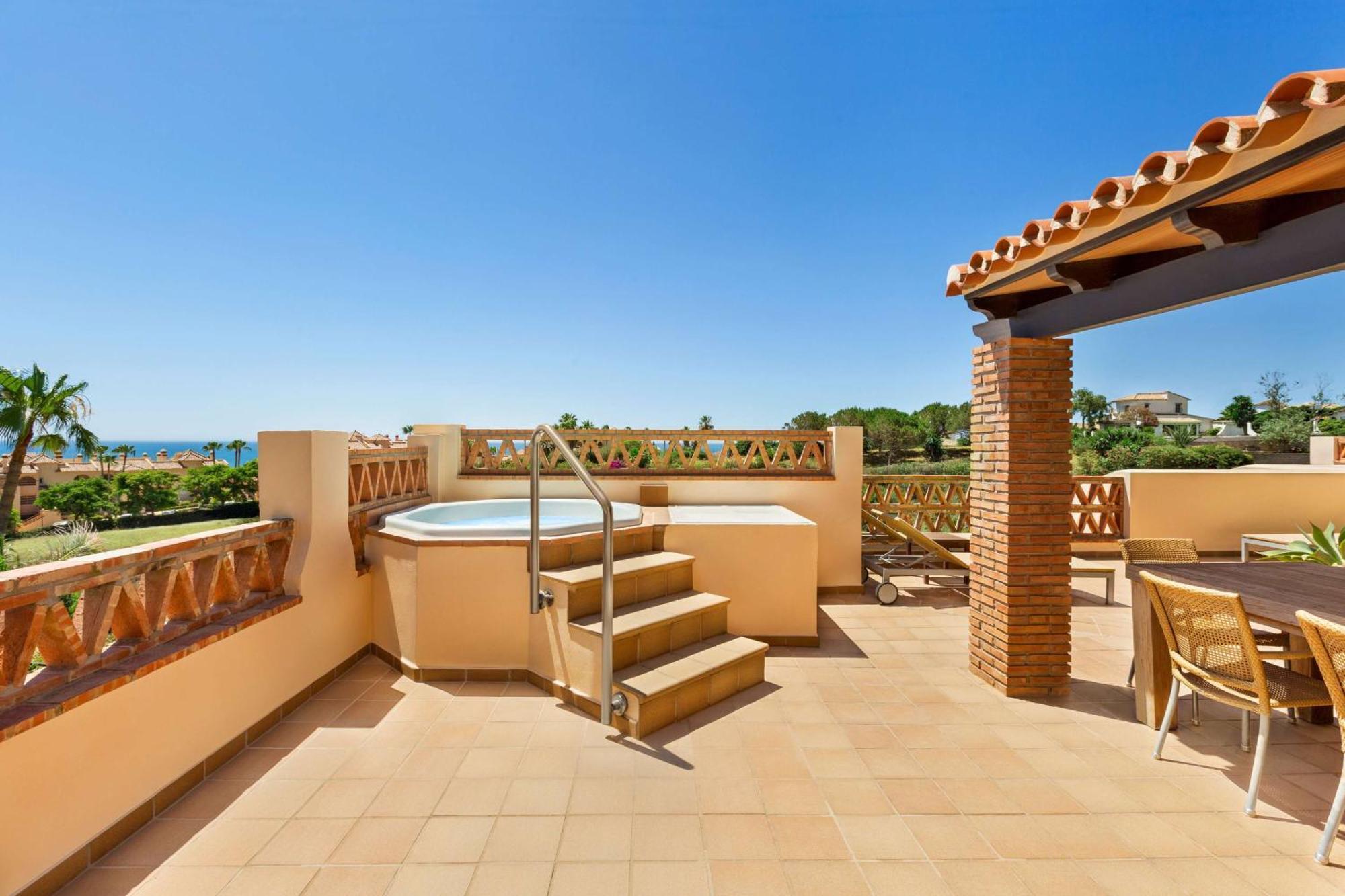 Wyndham Grand Costa Del Sol Aparthotel